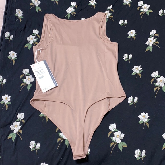 🆕 Lululemon Wundermost Ultra-Soft Nulu Square-Neck Sleeveless Bodysuit NWT - Picture 11 of 15
